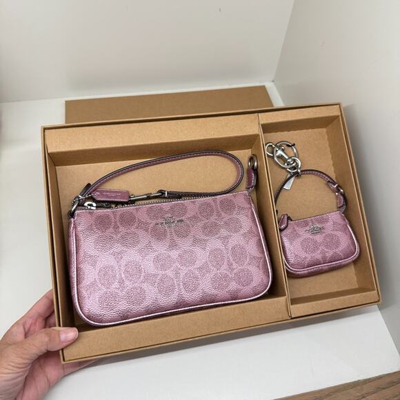 Coach Boxed Nolita 19 And Nolita Bag Charm Set CCK96 Pink/Rose - Picture 2 of 13